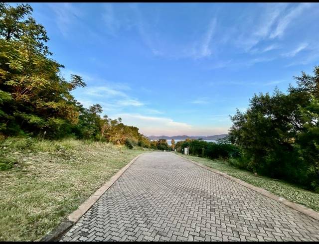 LAND FOR SALE IN FALCON VIEW ESTATE